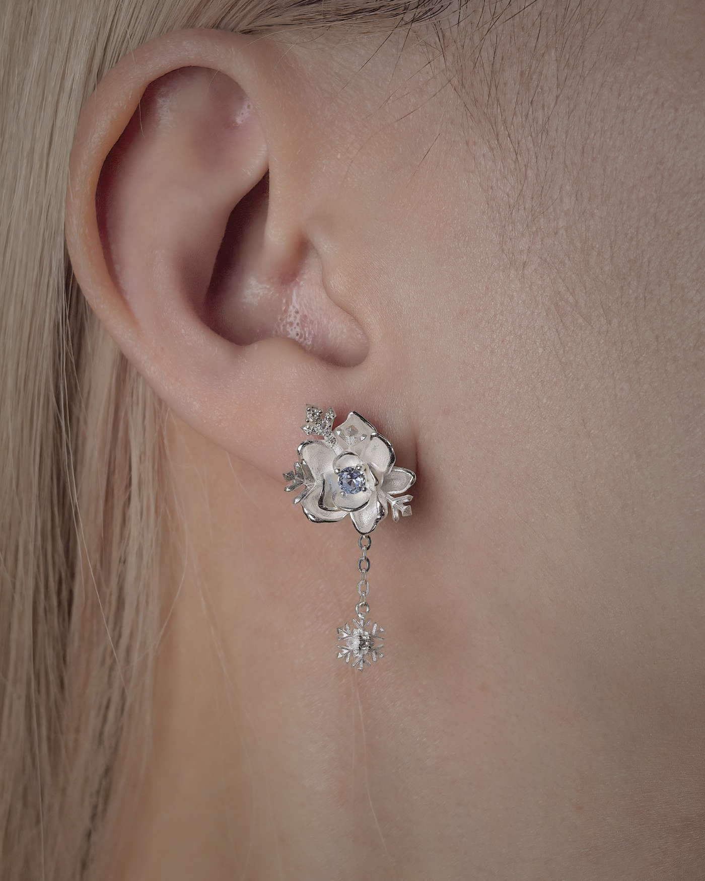 Zayne - Frosted Jasmine Earrings