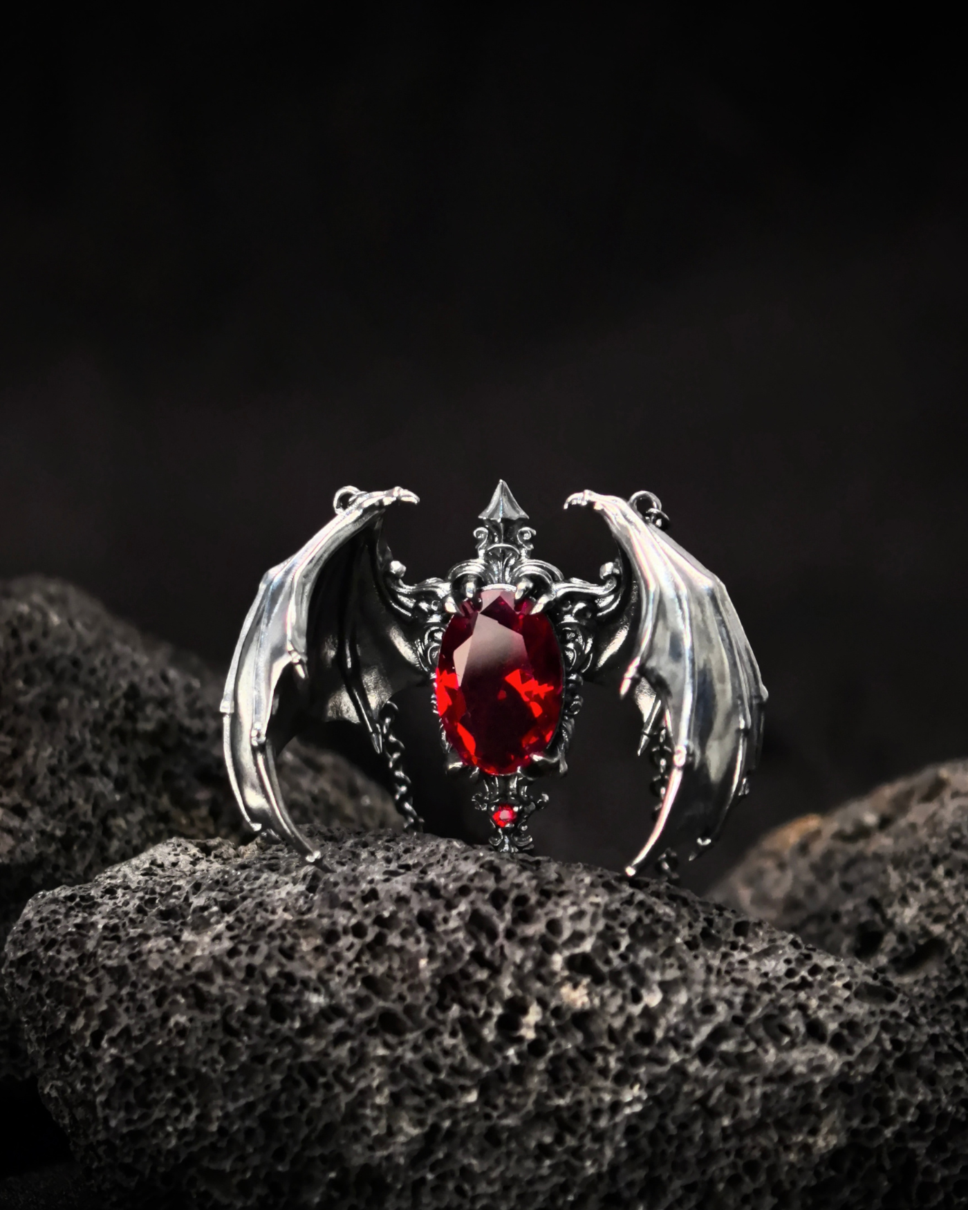 Baldur's Gate 3 - Astarion Vampire Necklace