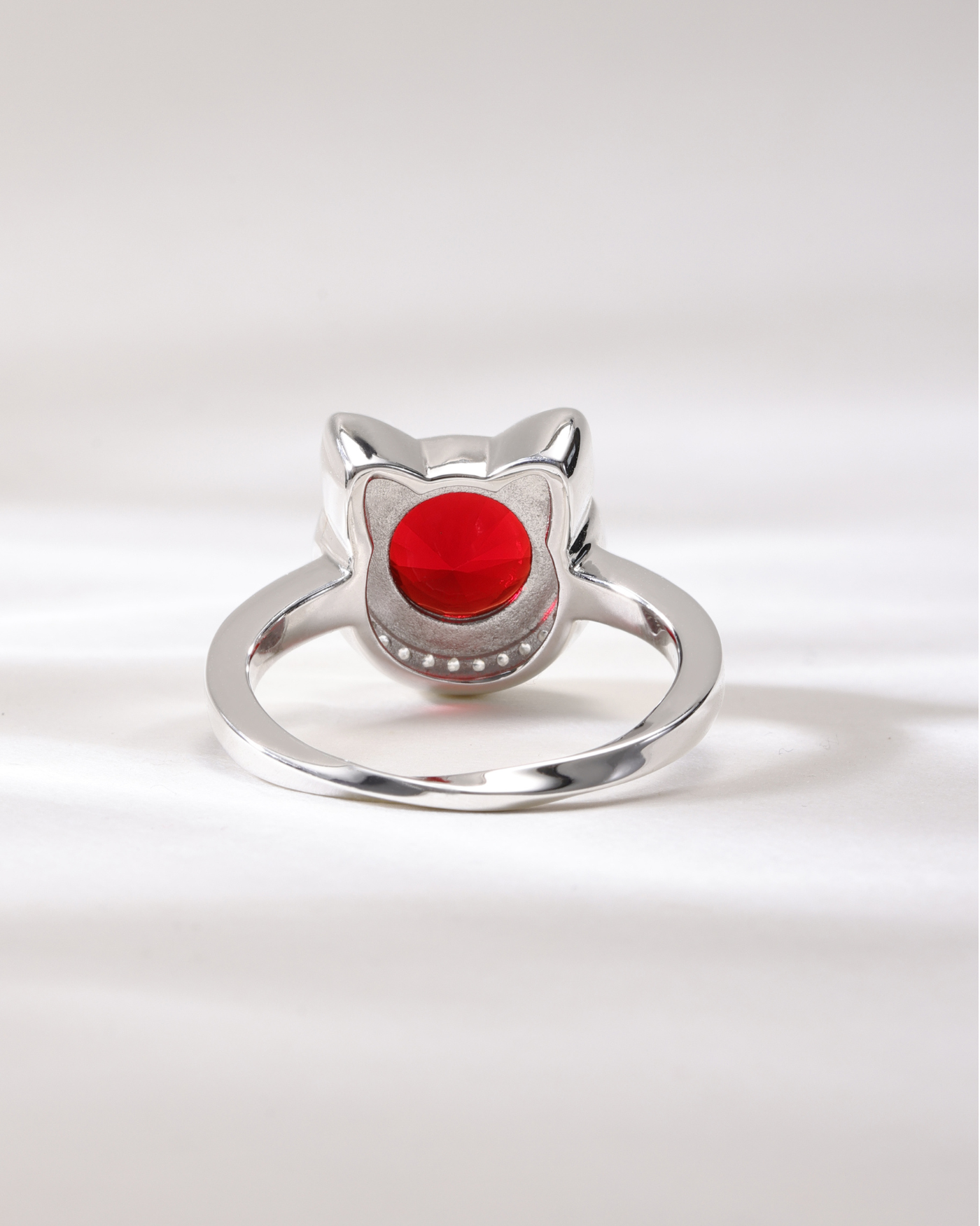 Sylus - Kitten Ring