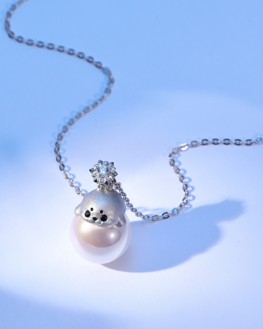 Zayne - Snowflake Seal Necklace