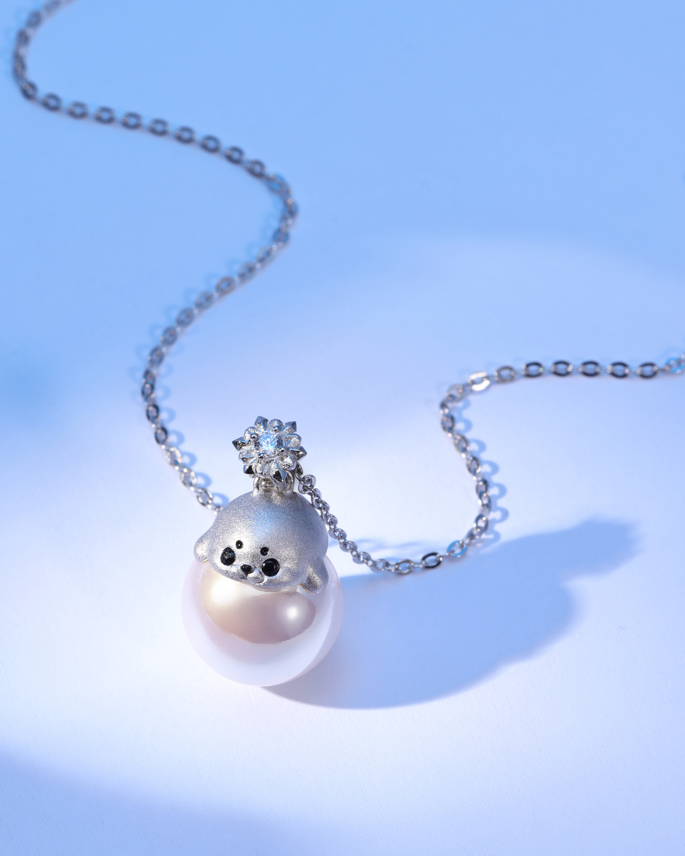 Zayne - Snowflake Seal Necklace