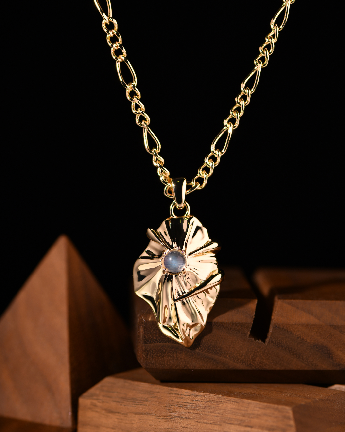 Heartclaw Necklace - Mirror Edition