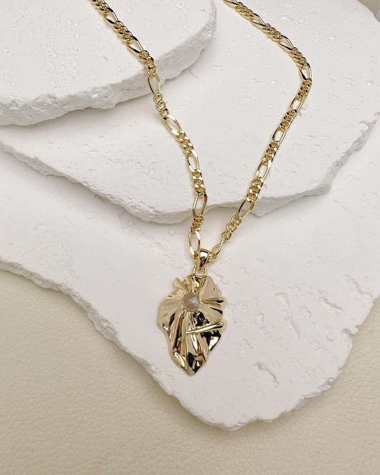 Sylus - Heartclaw Necklace | Brass Edition