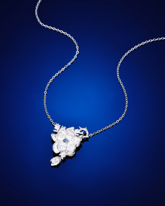 Zayne - Frosted Jasmine Necklace