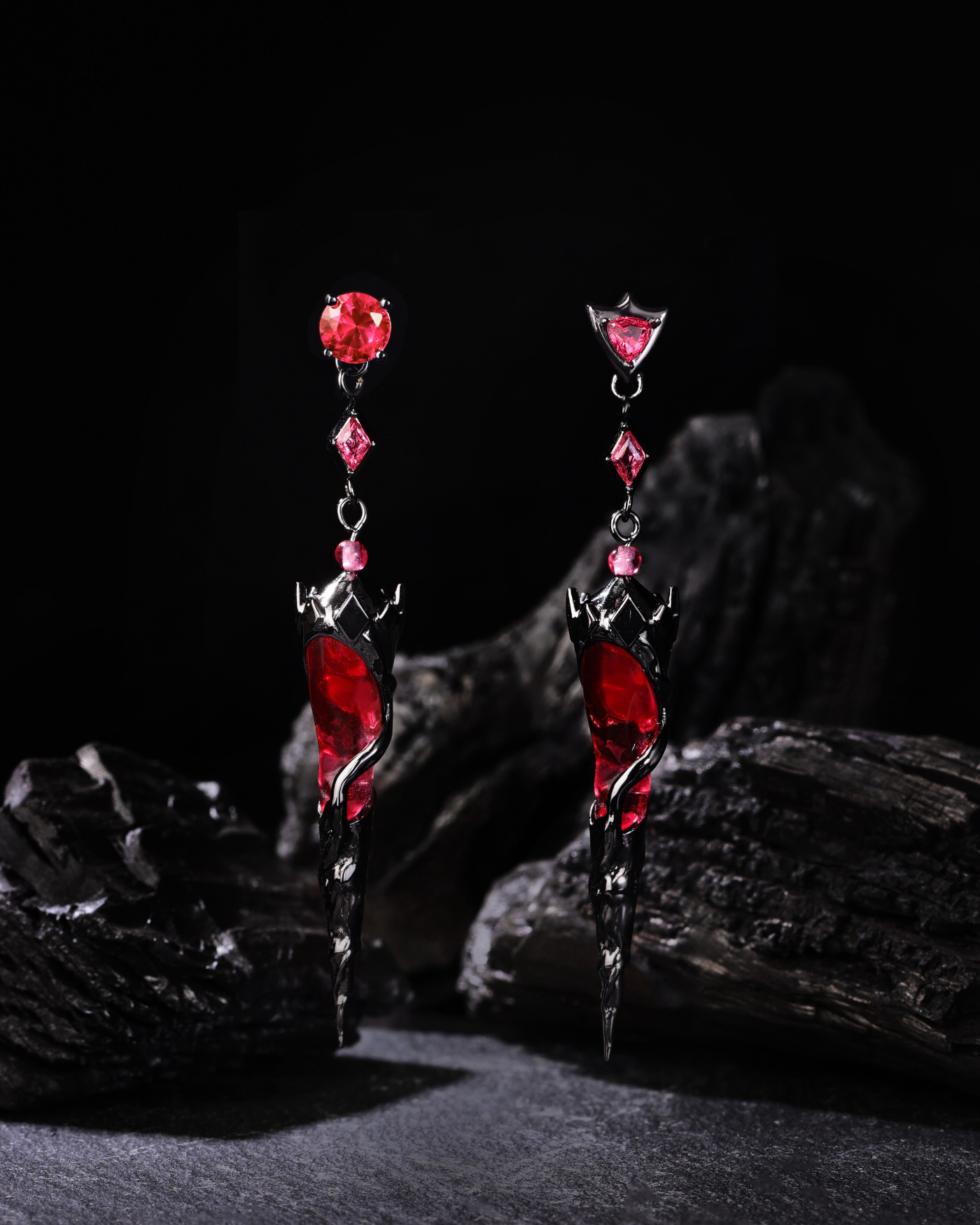 Dragon Sorceress Earrings (Red)