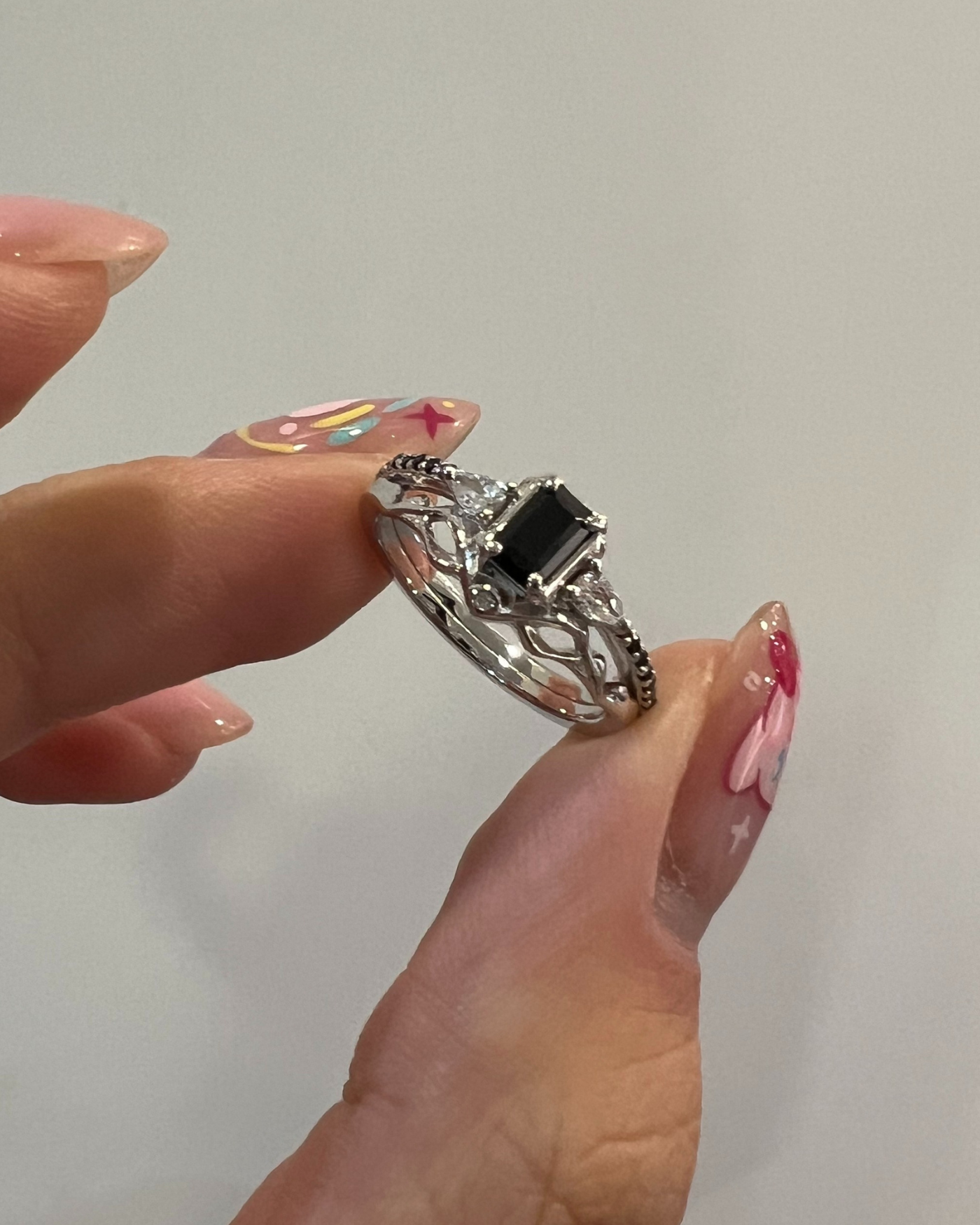 Sylus - Entwined Night (Women's Ring)｜Affinity 100 (White Gold Version)