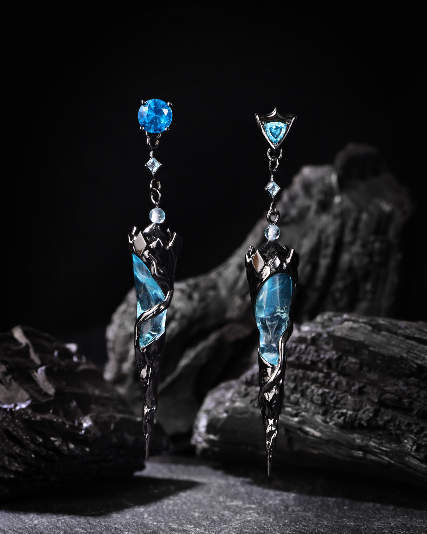 Dragon Sorceress Earrings (Blue)