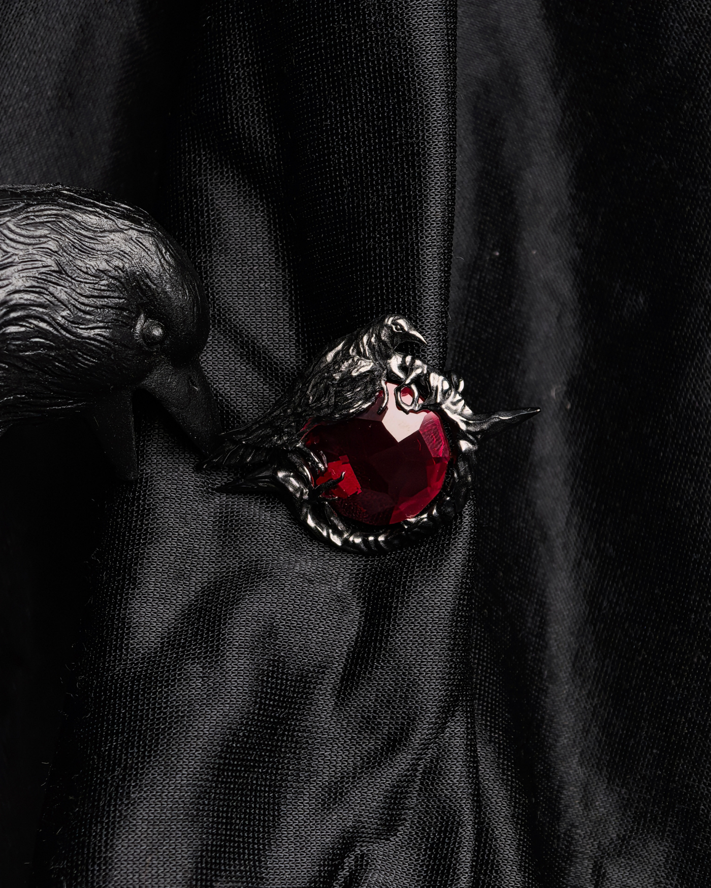 Sylus – N109 Pass Crow Brooch