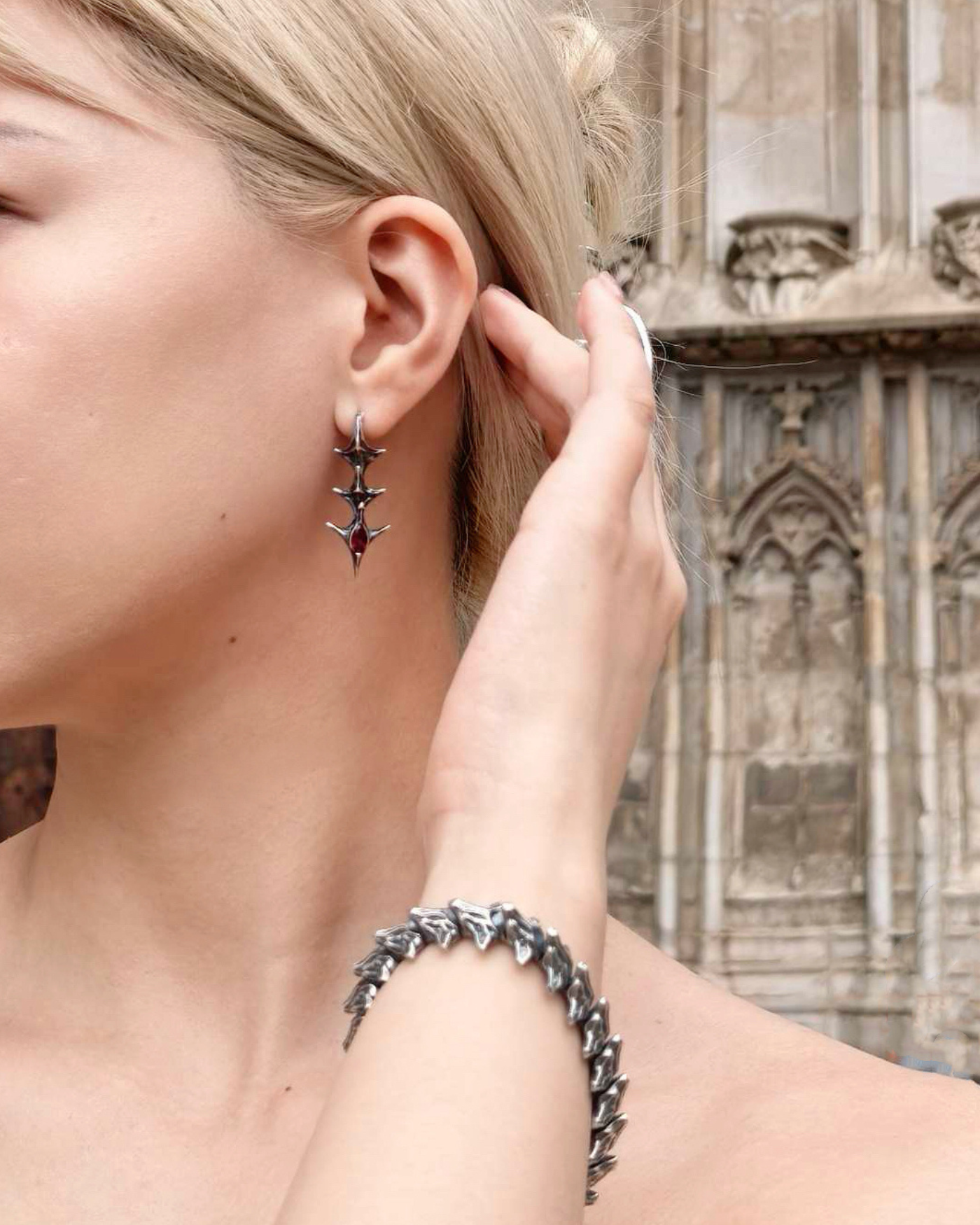 Sylus - Dragon Spine Earrings