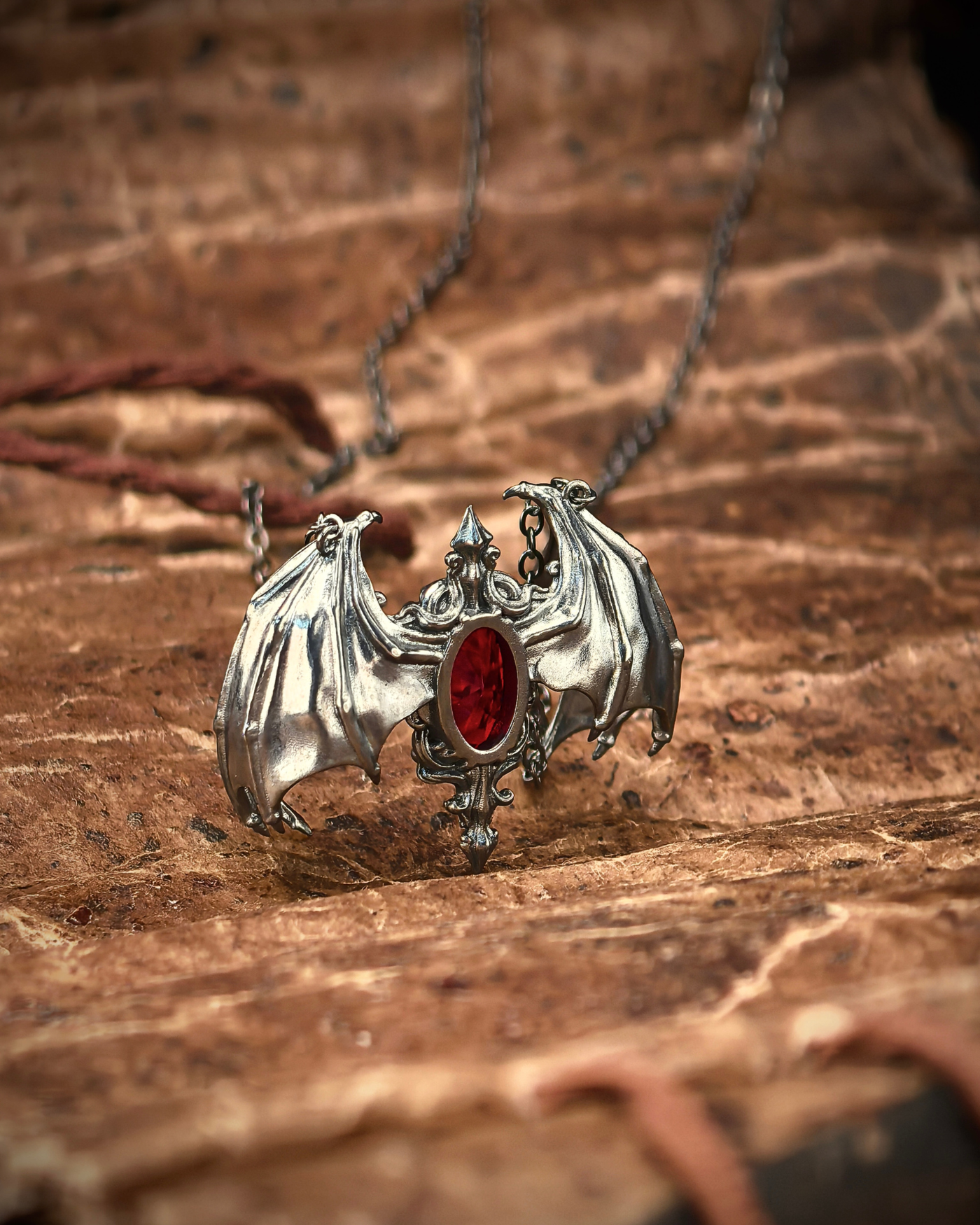 Baldur's Gate 3 - Astarion Vampire Necklace