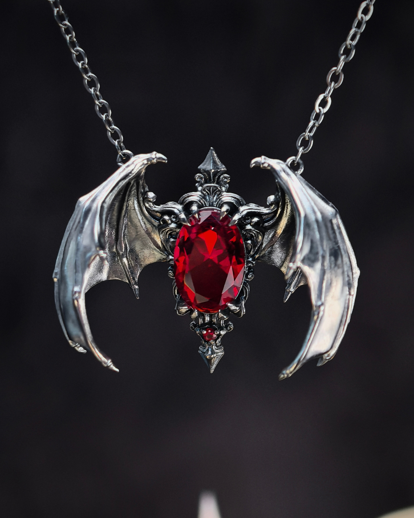 Baldur's Gate 3 - Astarion Vampire Necklace