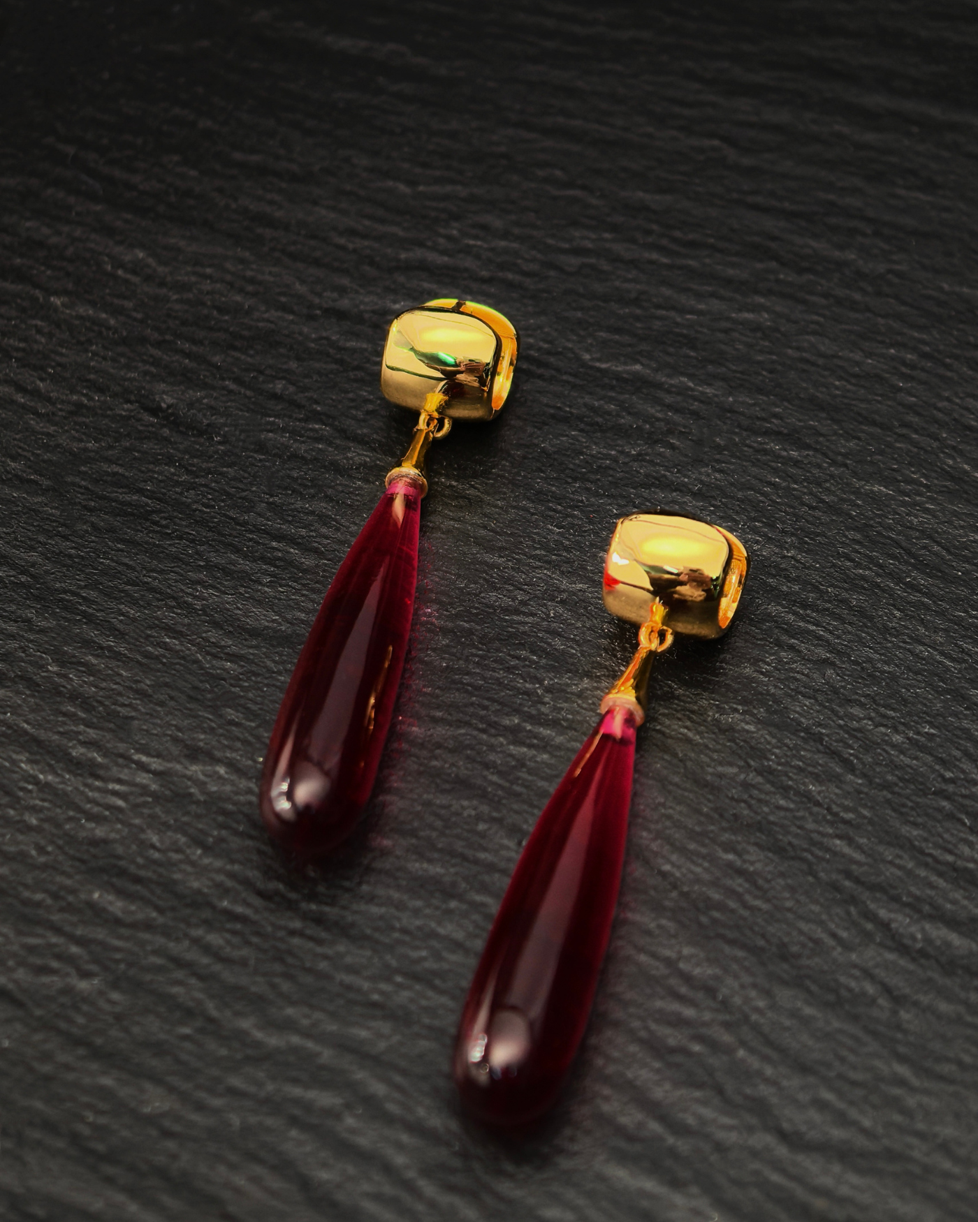 Frieren - Red Teardrop Earrings