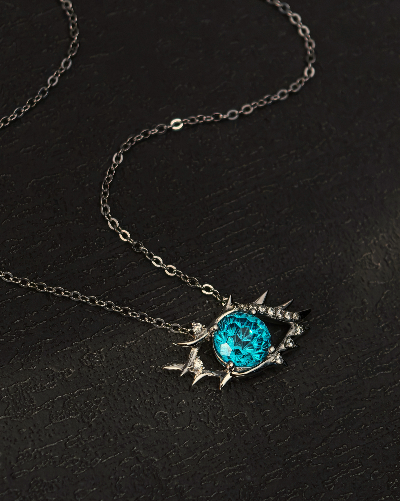 Jujutsu Kaisen - Gojo Six Eyes Necklace