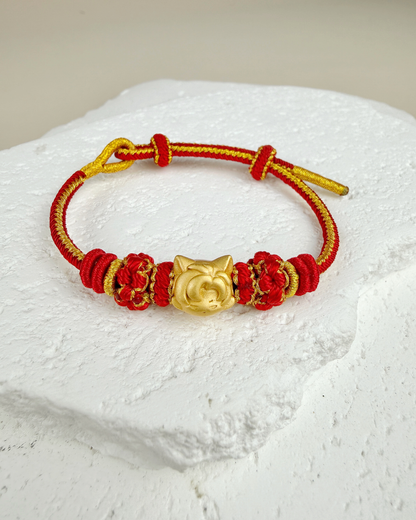 Sylus - Fiendish Kitty Meowgical Charm Bracelet