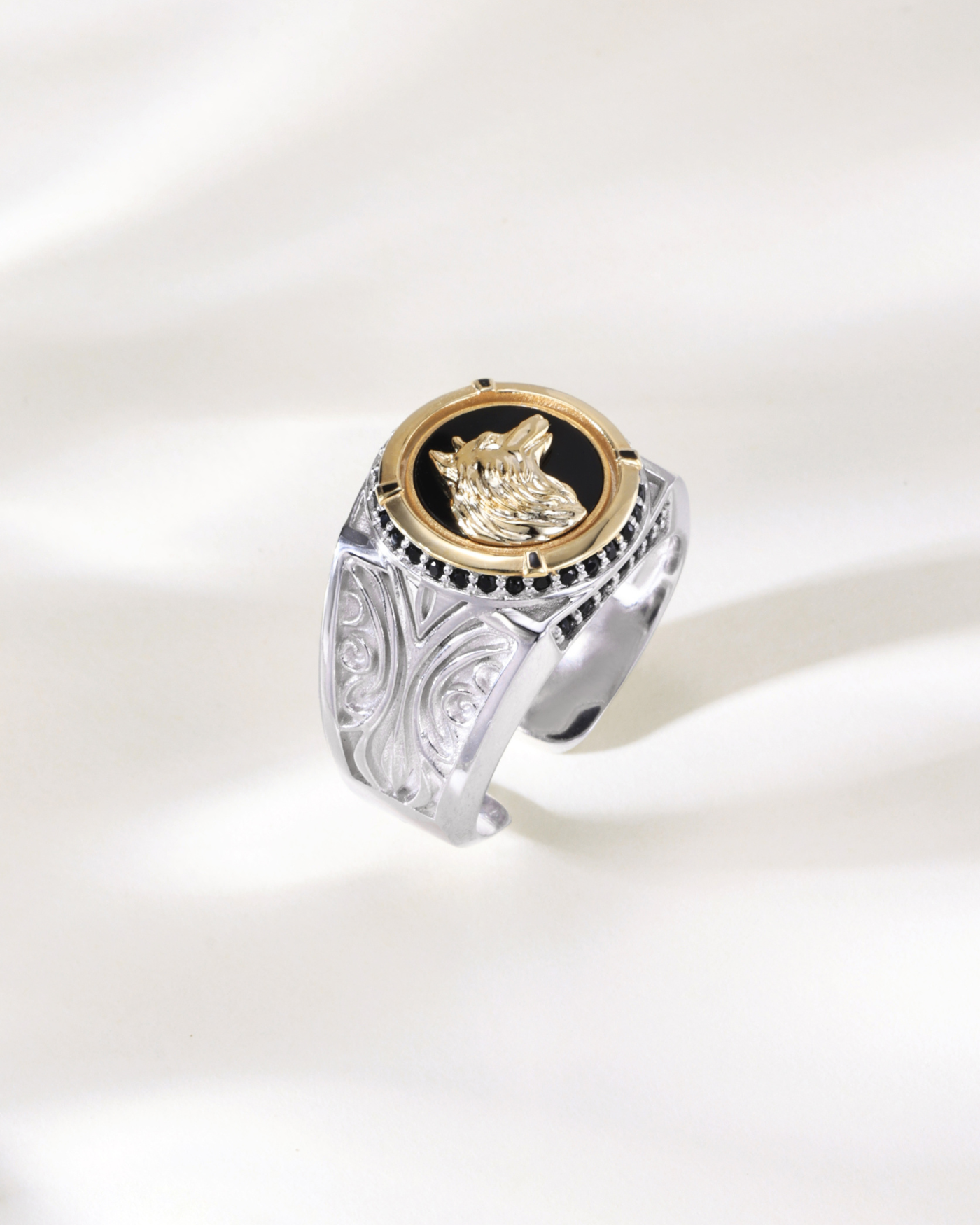 Valko - Wolf Signet Ring