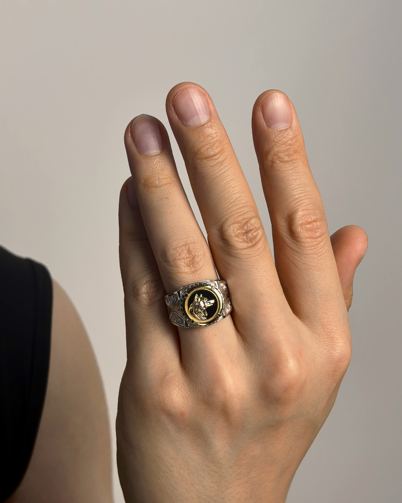 Valko - Wolf Signet Ring