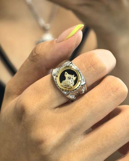 Valko - Wolf Signet Ring