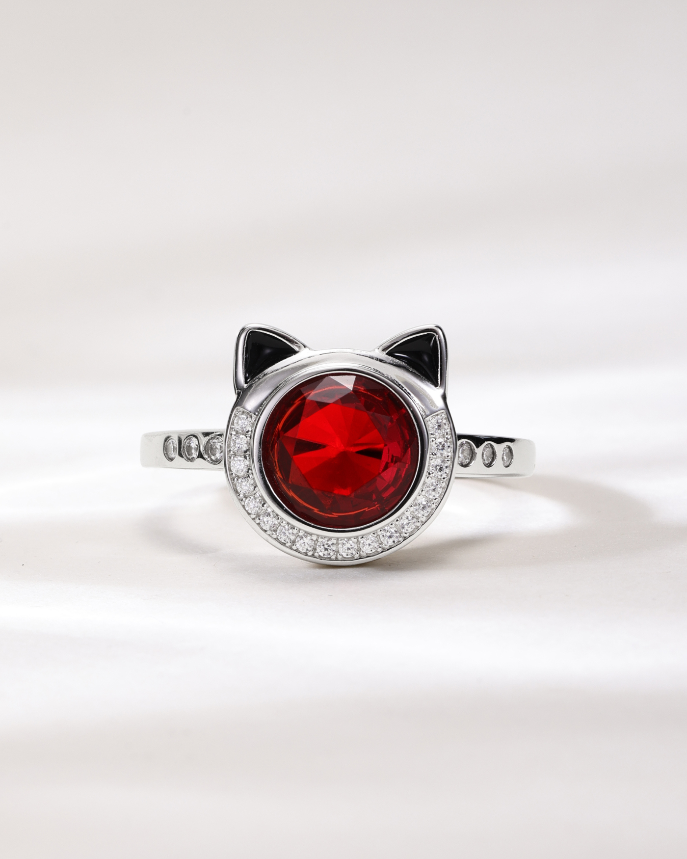 Sylus - Kitten Ring