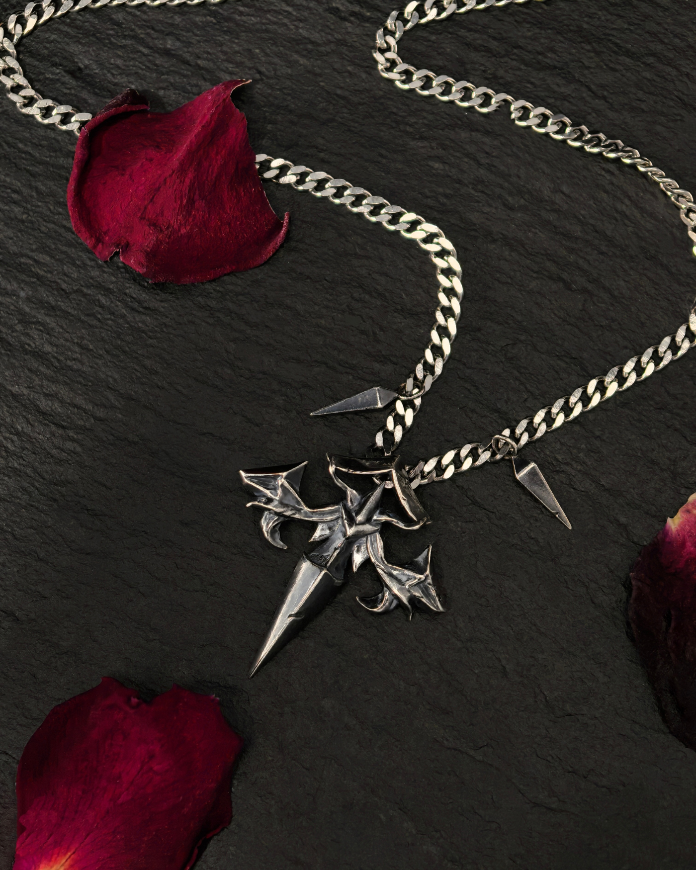 Sylus - Rainlit Night Necklace