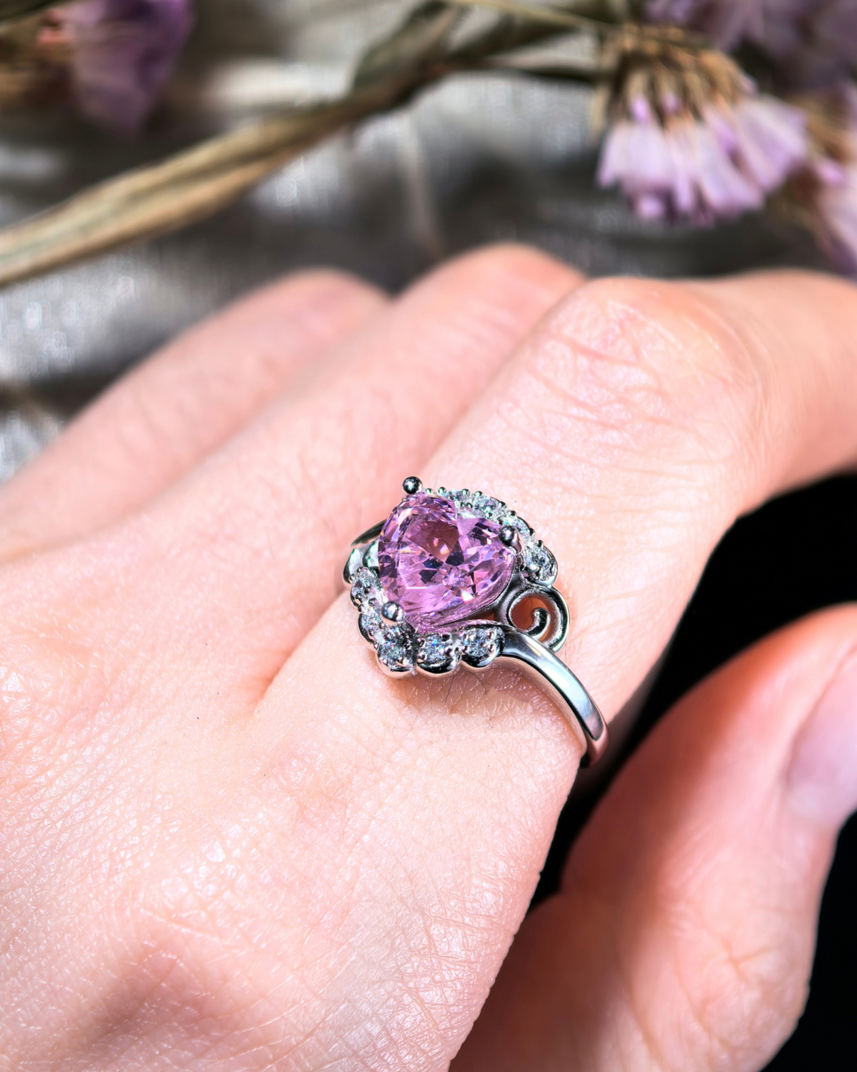 Sailor Moon - Mamoru's Engagement Ring