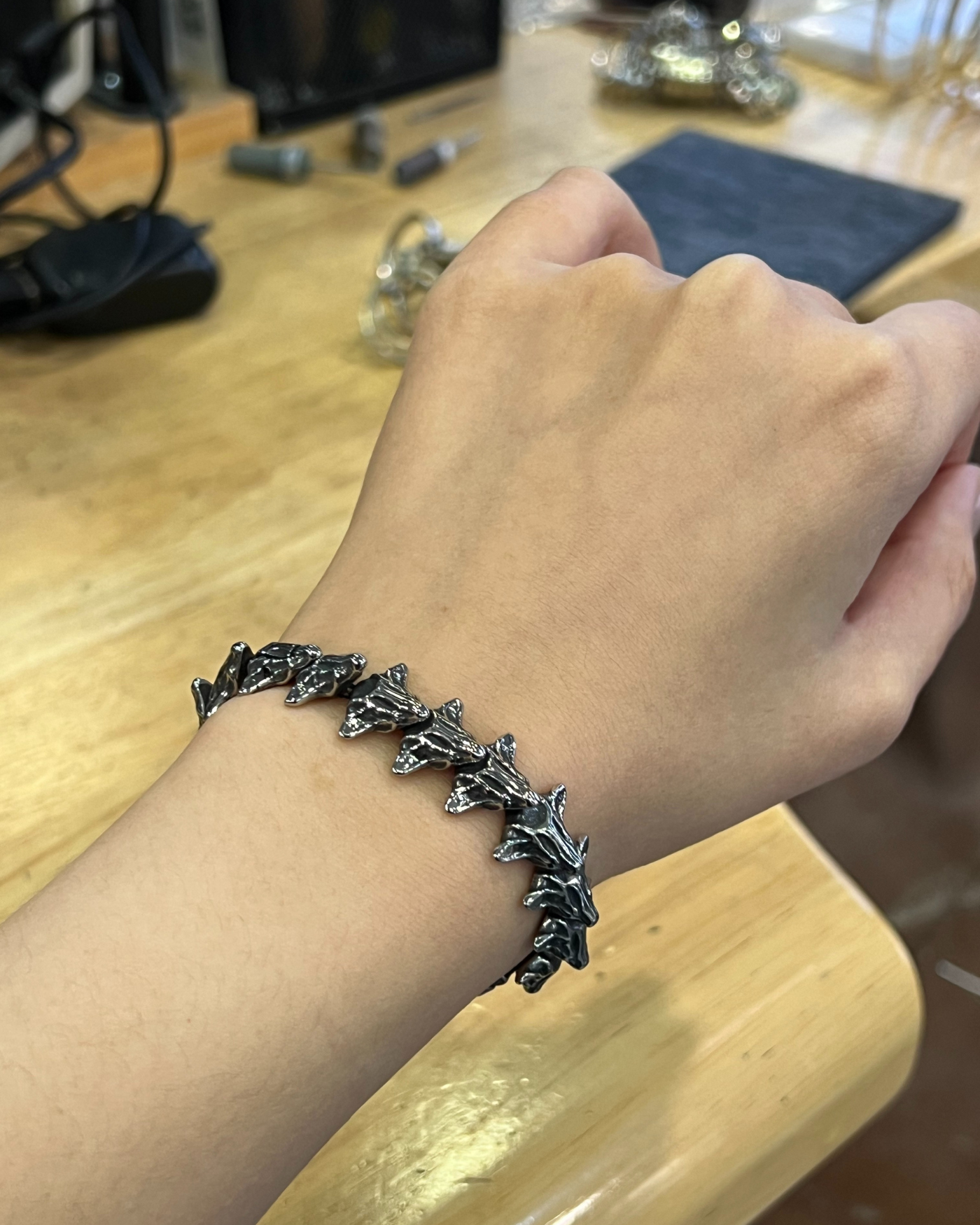 Sylus - Dragon Spine Bracelet | Stainless Steel Edition – VELNIC Sylus - Dragon Spine Bracelet | Stainless Steel Edition – VELNIC