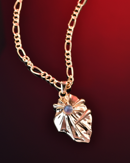 Sylus' Heartclaw Necklace in game | Love and Deepspace