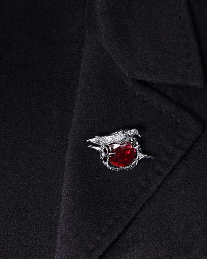 Sylus N109 Pass Crow Brooch | Love and Deepspace