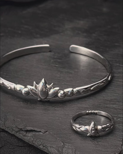 Frieren - Mirrored Lotus Ring